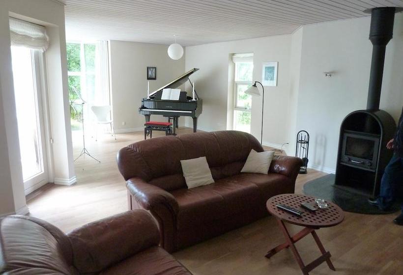 Snehvide Bed & Breakfast