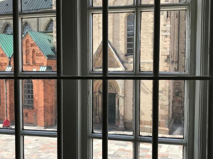 تختخواب و صبحانه Den Gamle Arrest