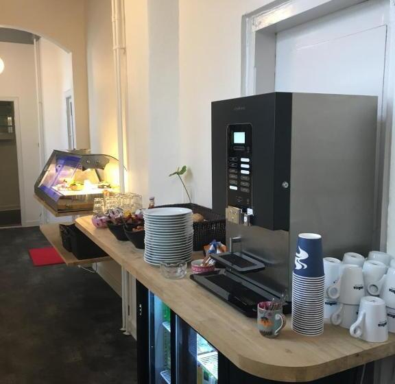 تختخواب و صبحانه Den Gamle Arrest