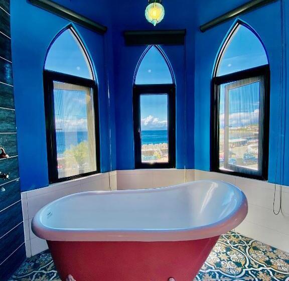 تختخواب و صبحانه 綠島寧靜海潛水 城堡館 Twinkleocean Diving Hostel