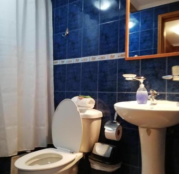 Hostal La Base
