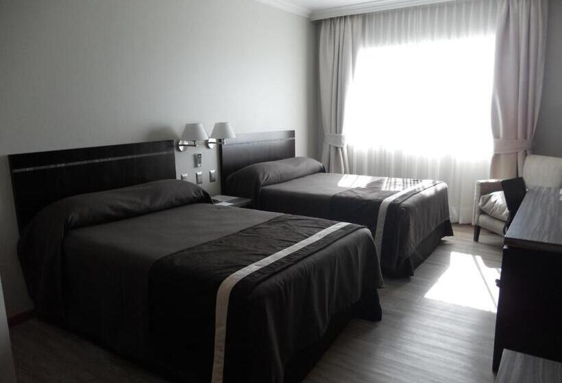 ホテル Diego De Almagro Chillan