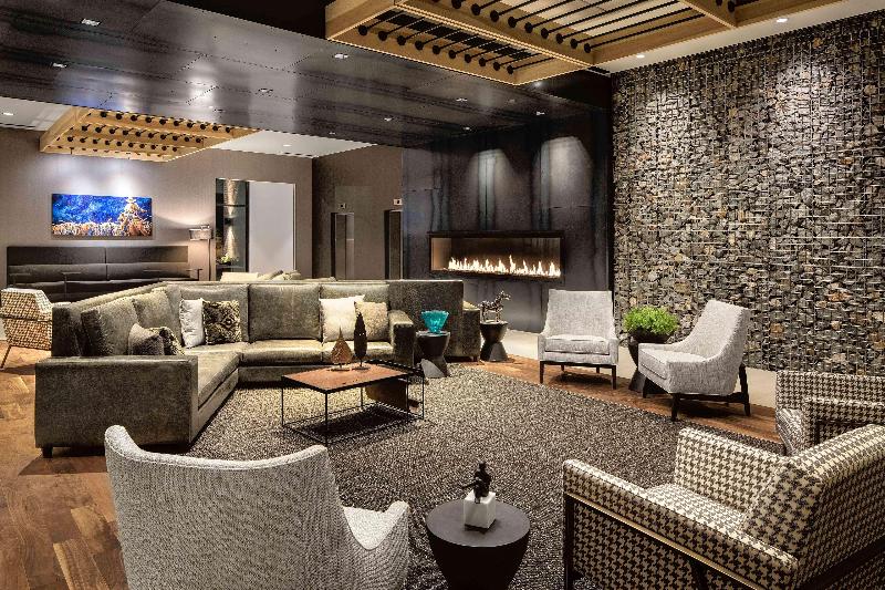 Отель Doubletree By Hilton Greeley At Lincoln Park