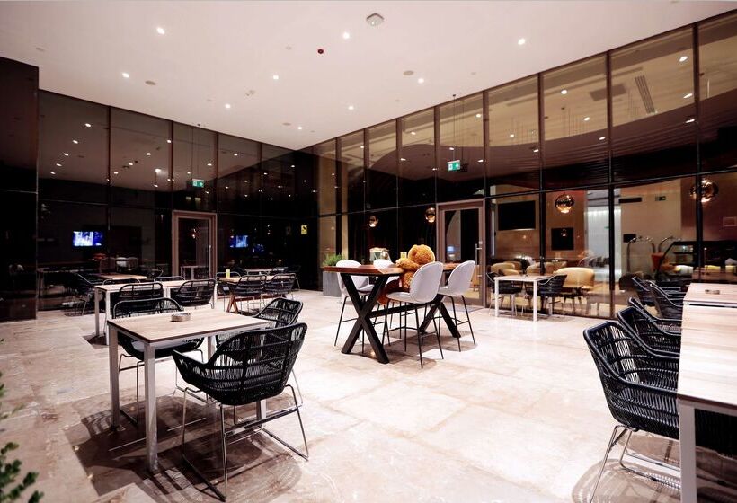 Fotos del hotel Doubletree By Hilton Istanbul Umraniye:  35