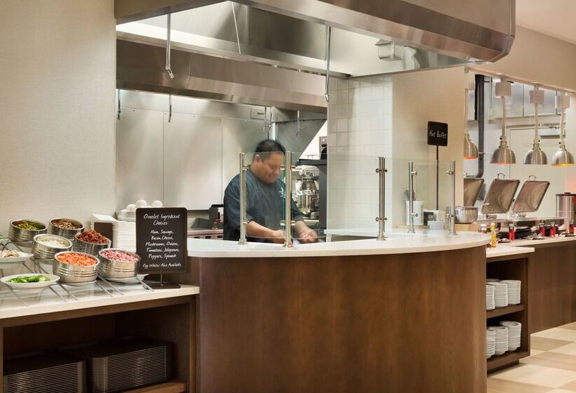 فندق Embassy Suites By Hilton Oahu Kapolei