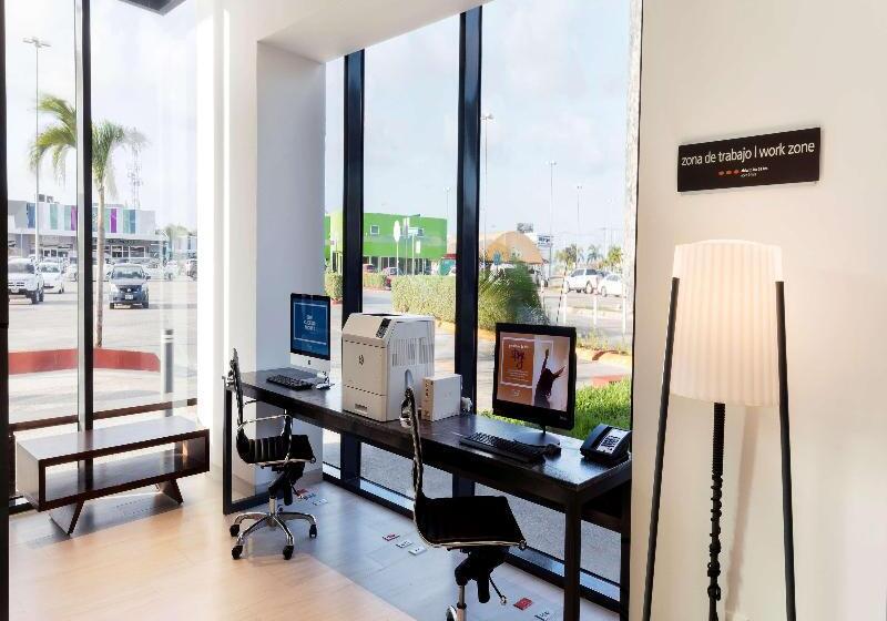 Fotos del hotel Hampton Inn By Hilton Cancun Cumbres:  53