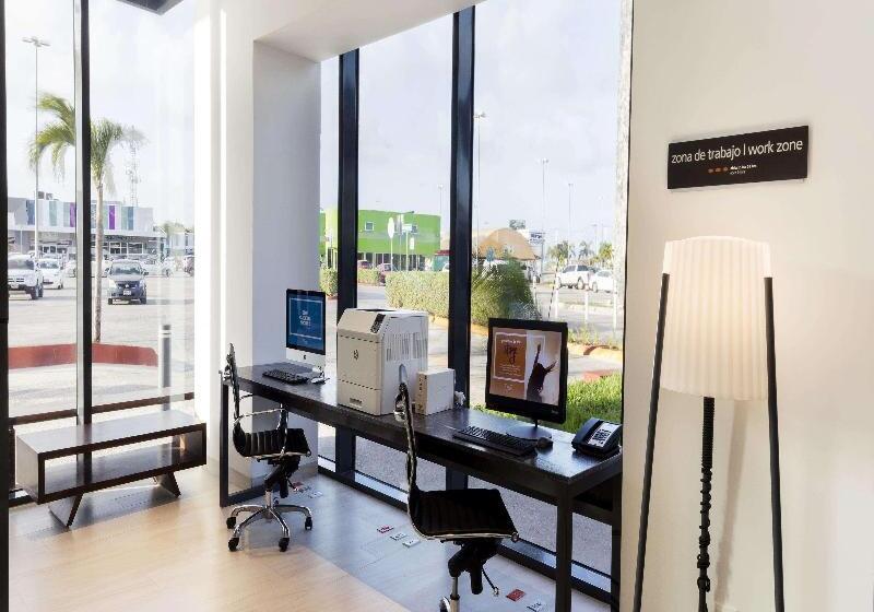 Fotos del hotel Hampton Inn By Hilton Cancun Cumbres:  30