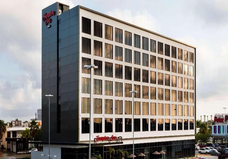 Fotos del hotel Hampton Inn By Hilton Cancun Cumbres:  41