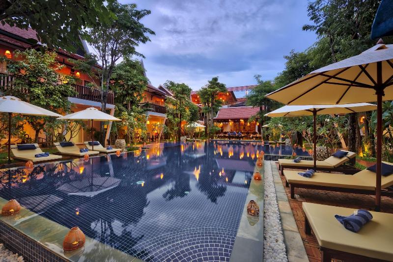 هتل Mane Village Suites