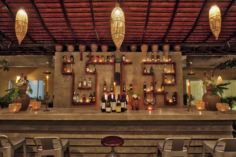 هتل Mane Village Suites