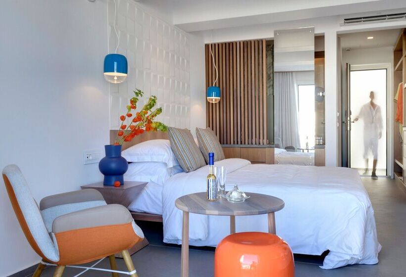 هتل Myconian Korali Relais & Chateaux