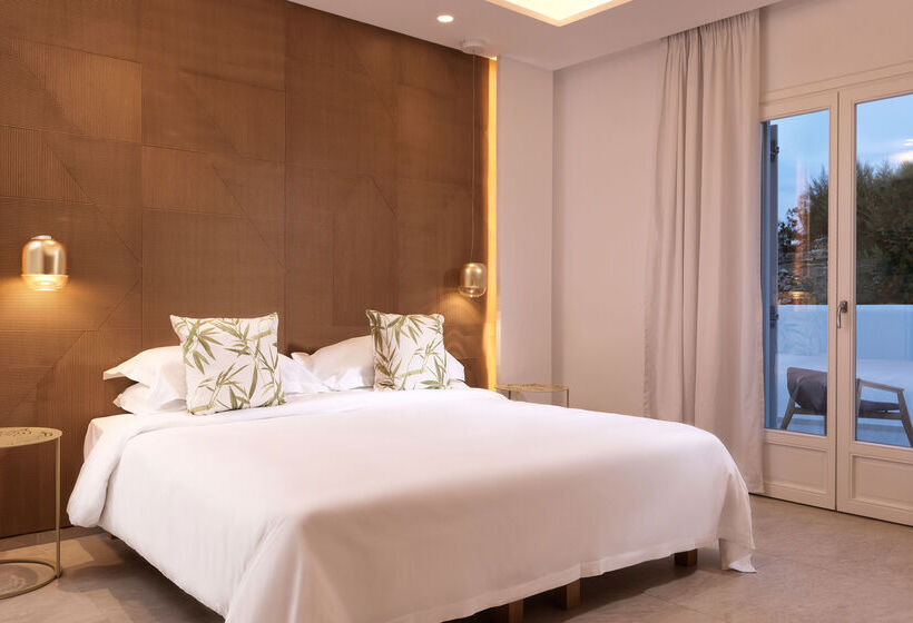 هتل Myconian Korali Relais & Chateaux