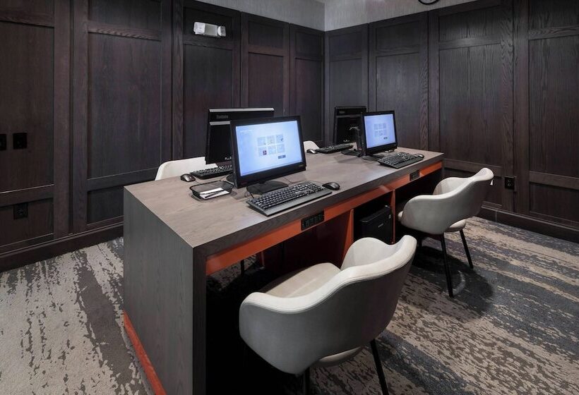 هتل Residence Inn By Marriott Clearwater Beach