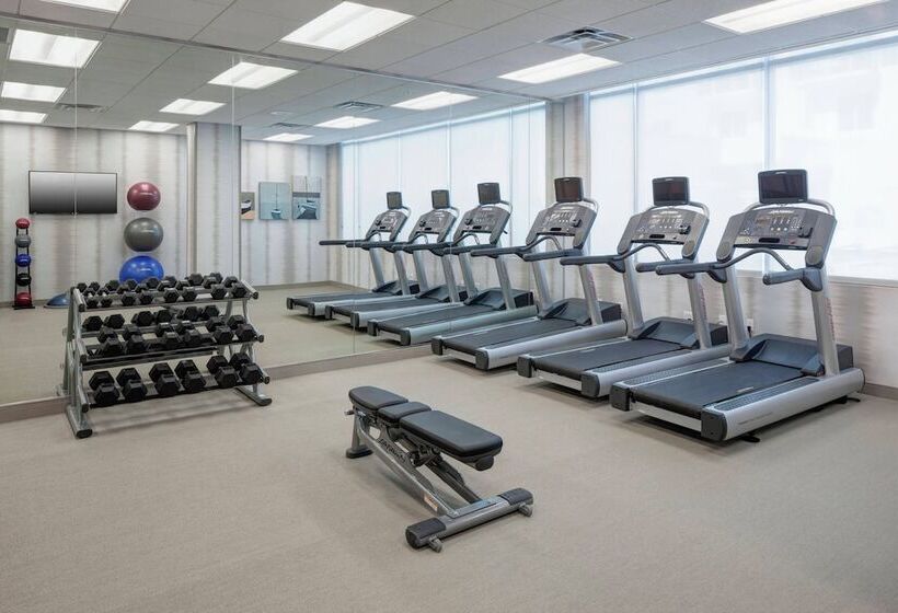 هتل Residence Inn By Marriott Clearwater Beach