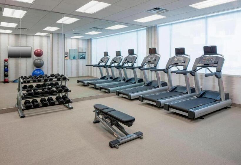هتل Residence Inn By Marriott Clearwater Beach