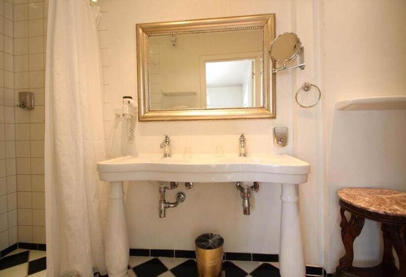 فندق Sauntehus Castle