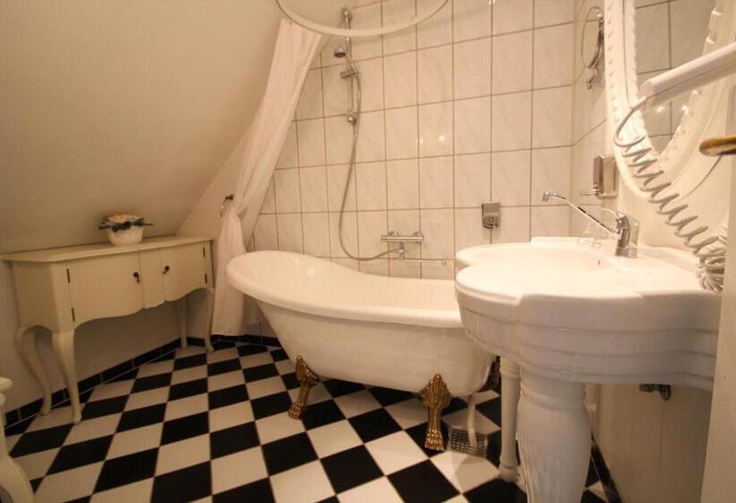 فندق Sauntehus Castle