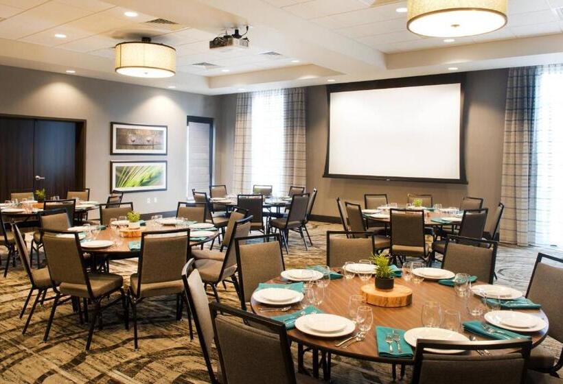 هتل Springhill Suites By Marriott Bend