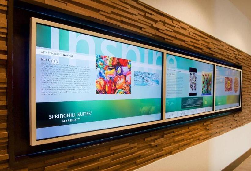 هتل Springhill Suites By Marriott Bend