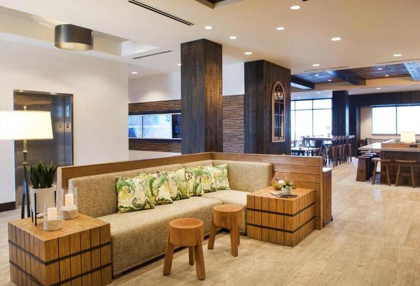 هتل Springhill Suites By Marriott Bend