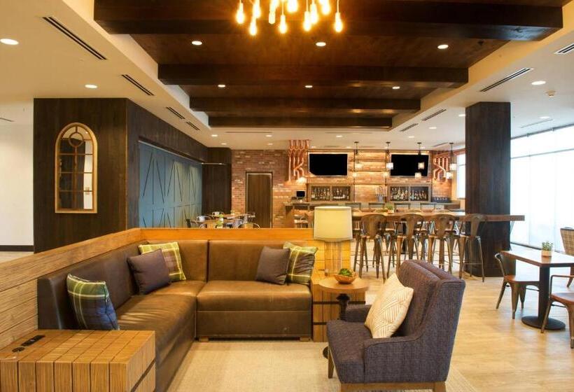 هتل Springhill Suites By Marriott Bend