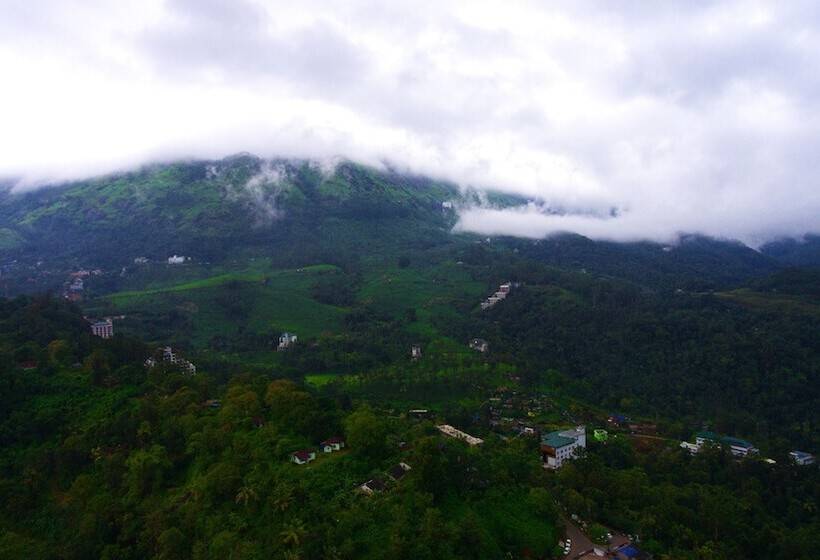 هتل The Munnar Queen