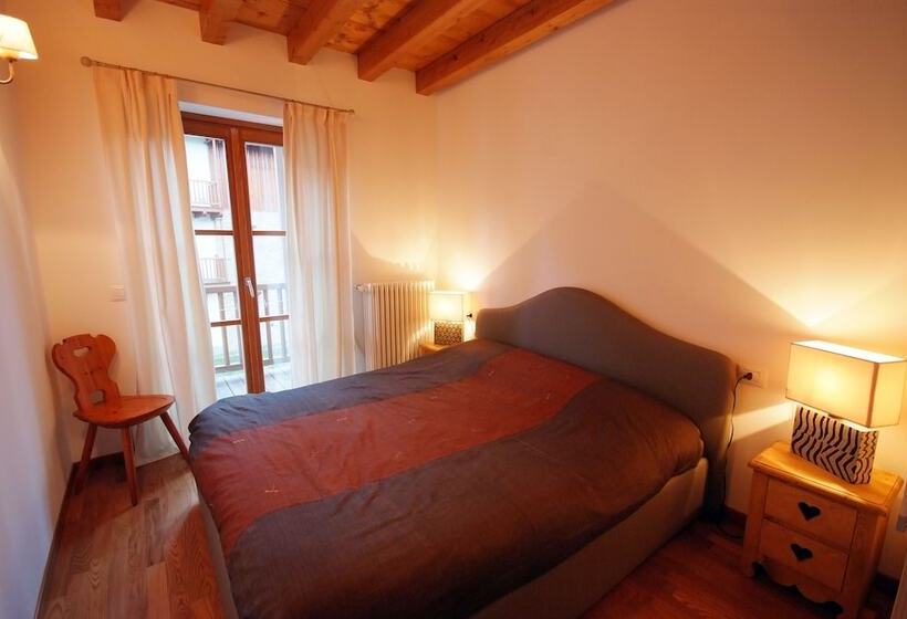 هتل Villaggio Delle Alpi