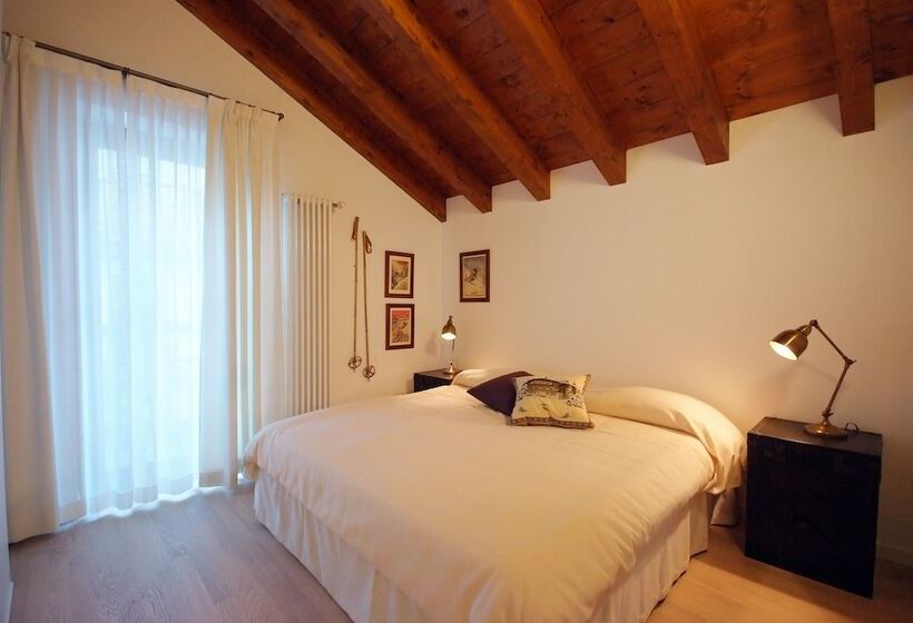 هتل Villaggio Delle Alpi