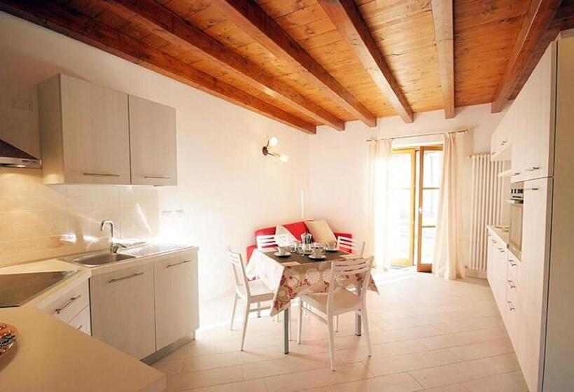 هتل Villaggio Delle Alpi