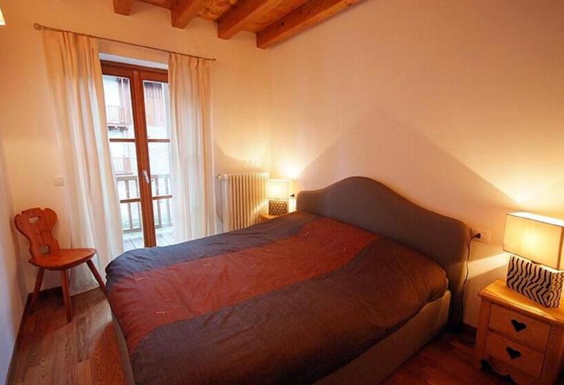 هتل Villaggio Delle Alpi
