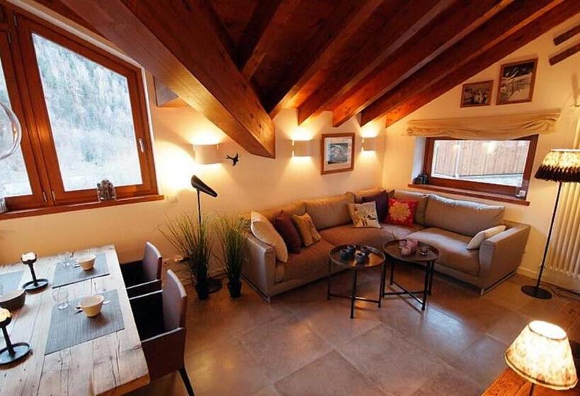 هتل Villaggio Delle Alpi