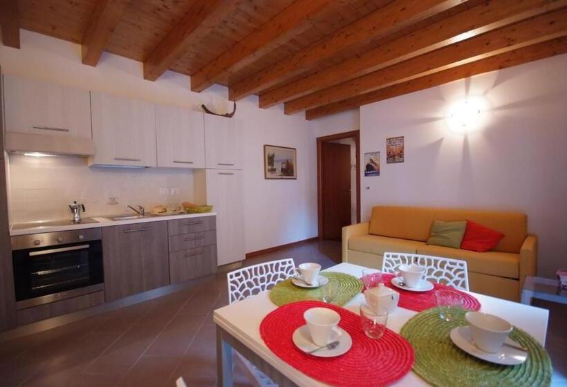 هتل Villaggio Delle Alpi
