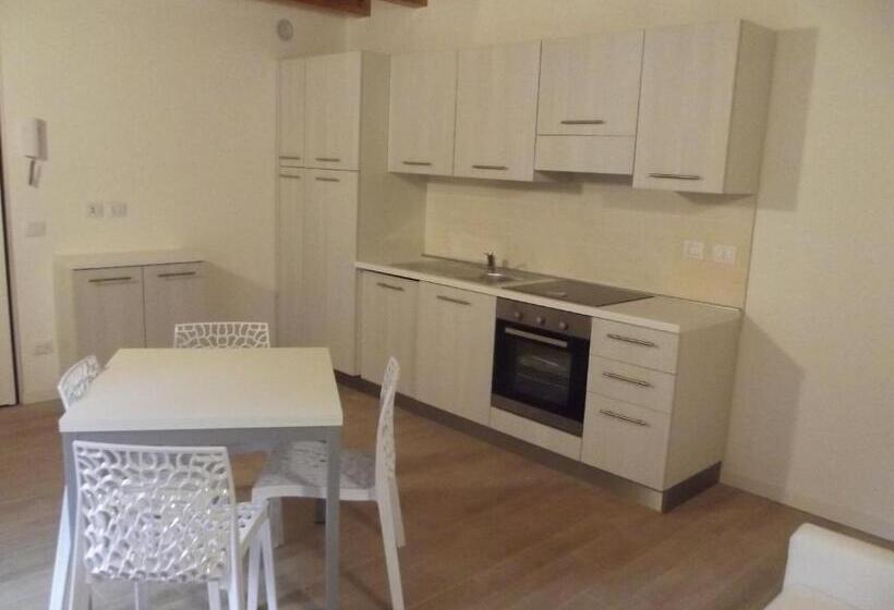 هتل Villaggio Delle Alpi