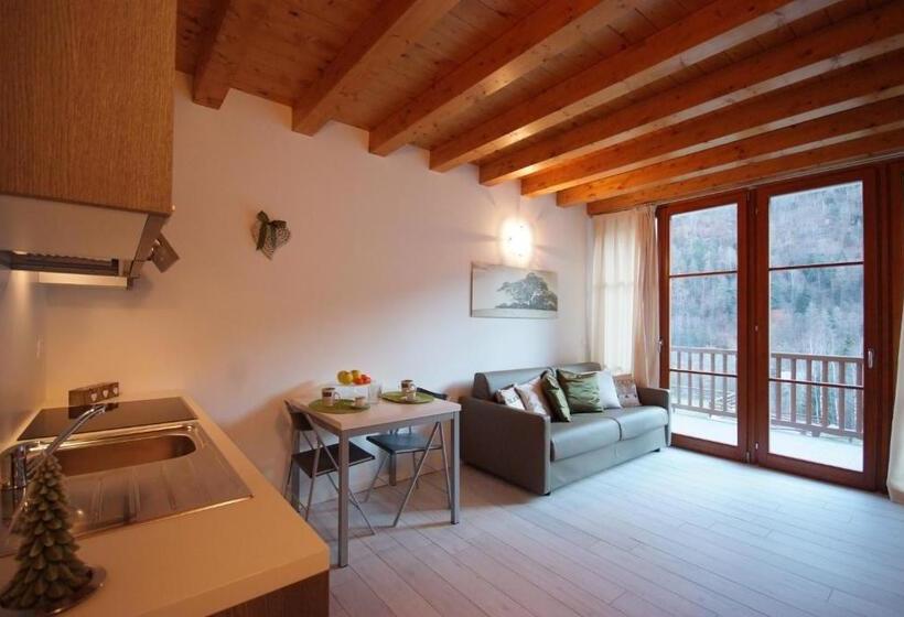 هتل Villaggio Delle Alpi