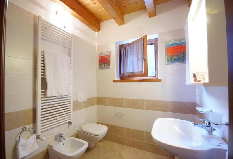 هتل Villaggio Delle Alpi