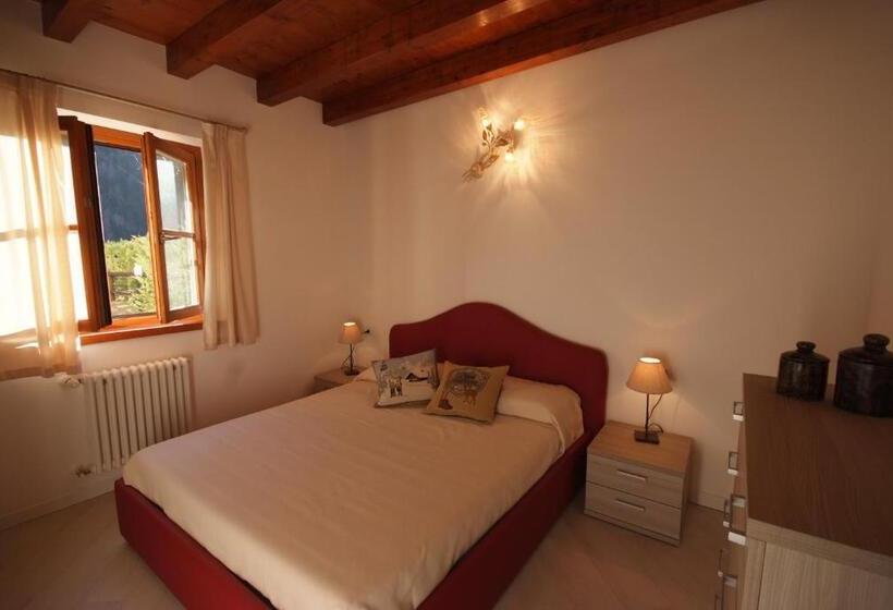 هتل Villaggio Delle Alpi