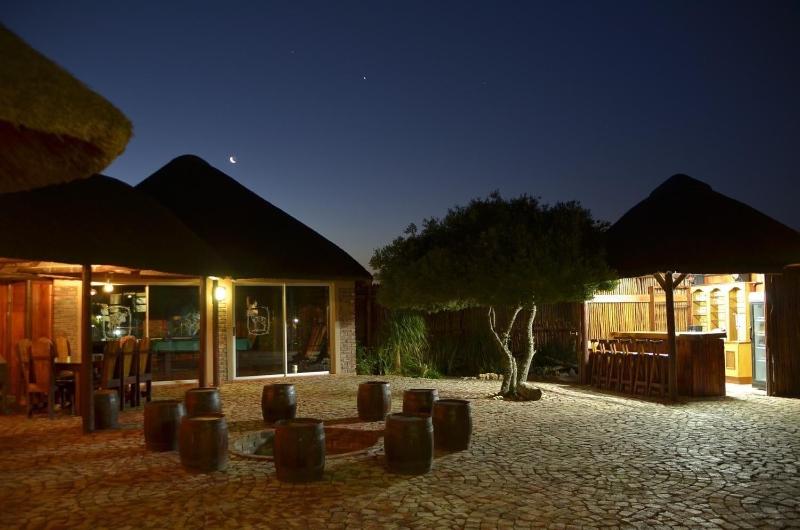 호텔 Charihandra Game Lodge