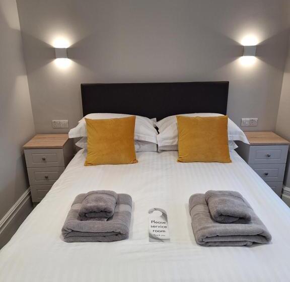 هتل Ferndale Lodge