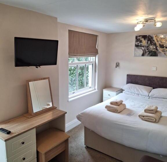هتل Ferndale Lodge