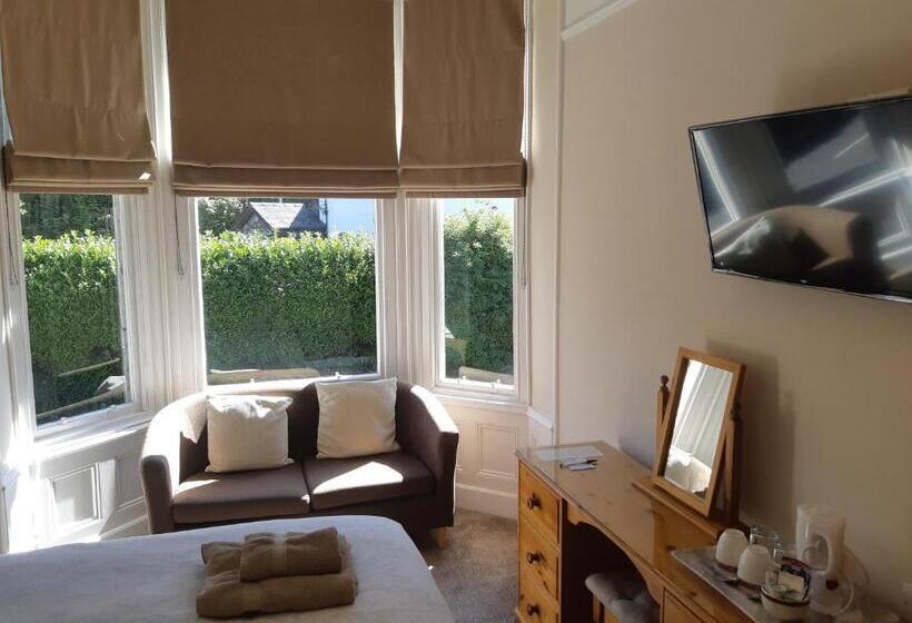 هتل Ferndale Lodge