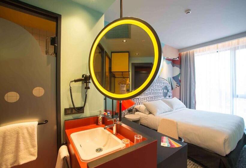 هتل Ibis Styles Tbilisi Center