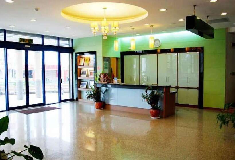 هتل Kenting Culture Resort