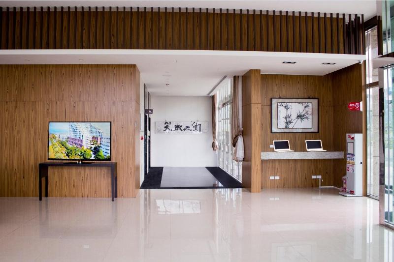 هتل Naruwan Galaxy Place