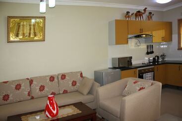 هتل Nomads Court Lodge