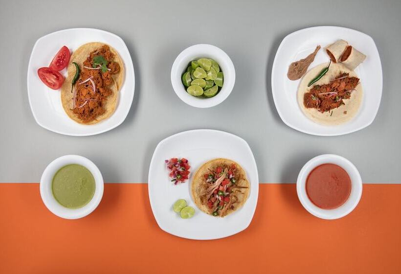 ホテル One Guadalajara Expo