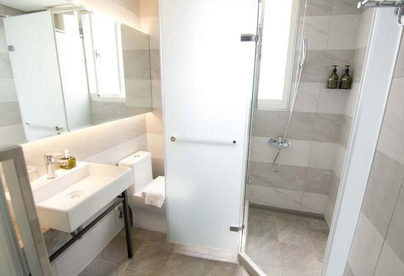 O2 Hotel Taipei Main Station