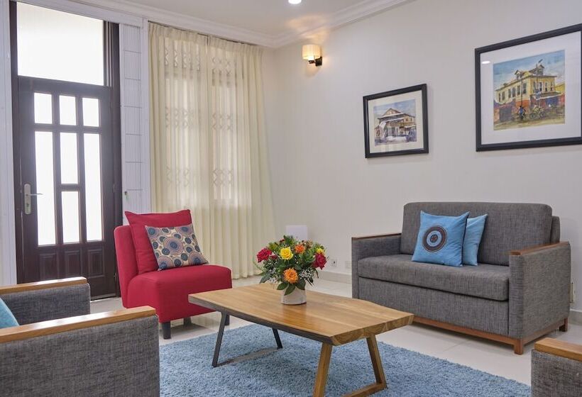 호텔 The Highbridge Guest Lodge
