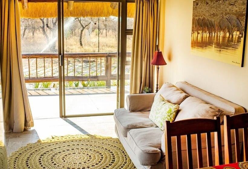 בית מלון כפרי Tshikwalo Game Lodge