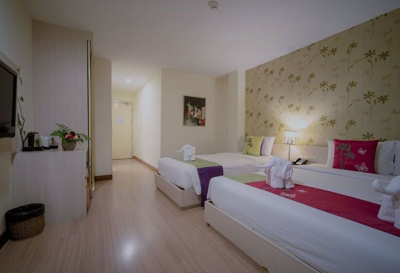 هتل Villa Chacha Khaosan Rambuttri