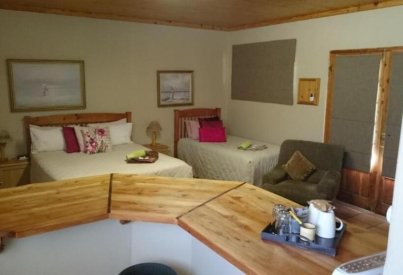 ペンション Ladybrand Guest House